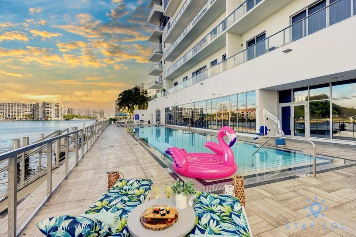 Appartamento Bayview Luxury: 3Br Pools Oceanfront Amenities Hollywood Esterno foto